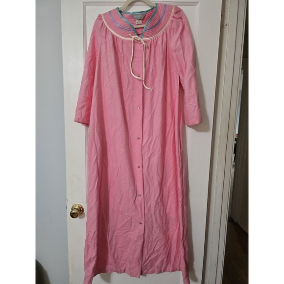 Vintage Women's Heiress Pink Nightgown Housecoat Robe Size 1X Button Down - Picture 1 of 8